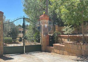 Edificio all\'aperto - Villa Contrada Niscima
 
snc, Caltanissetta - foto 1