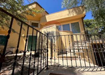 Casa all\'aperto - Villa Contrada Niscima
 
snc, Caltanissetta - foto 22