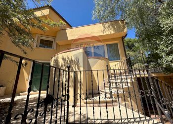 Casa all\'aperto - Villa Contrada Niscima
 
snc, Caltanissetta - foto 24