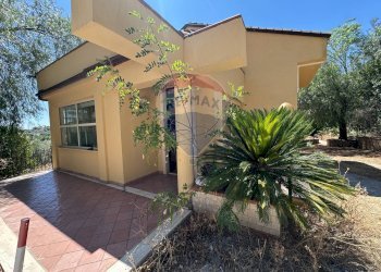 Casa all\'aperto - Villa Contrada Niscima
 
snc, Caltanissetta - foto 2