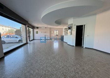 Foto 1 - Negozio Martignacco, Martignacco - foto 1