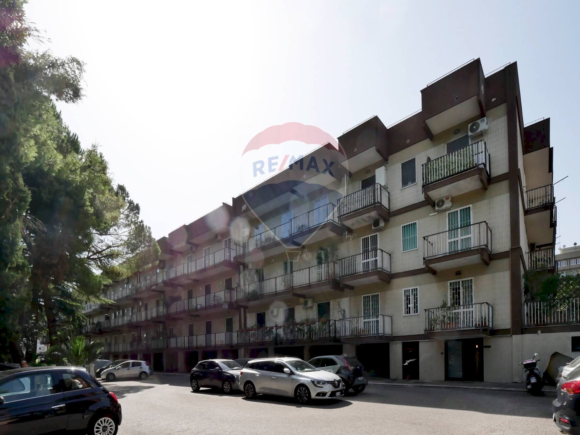 Edificio all\'aperto - Ufficio Corso Alcide De Gasperi
 
401, Bari - foto 1