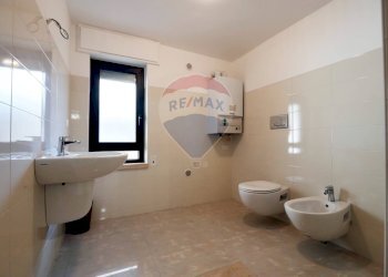 Bagno - Ufficio Corso Alcide De Gasperi
 
401, Bari - foto 7