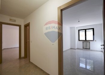 Hall / corridoio - Ufficio Corso Alcide De Gasperi
 
401, Bari - foto 16