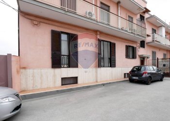 Edificio all\'aperto - Trilocale Strada Vela
 
91, Bari - foto 1