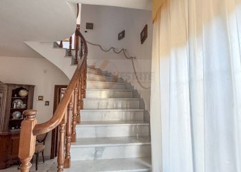 Foto 23 - Villa Via Olbia
 
4, Luras - foto 23