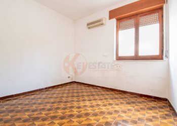 Foto 10 - Quadrilocale via Berlinguer
 
1, Chiaramonti - foto 10