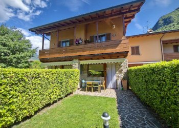 Foto 1 - Villa a Schiera Via Madre Teresa di Calcutta
 
451, Villa d'Ogna - foto 1