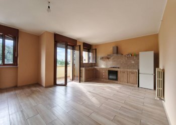 Foto 1 - Appartamento Via dei Peri
 
40, Alliste - foto 1