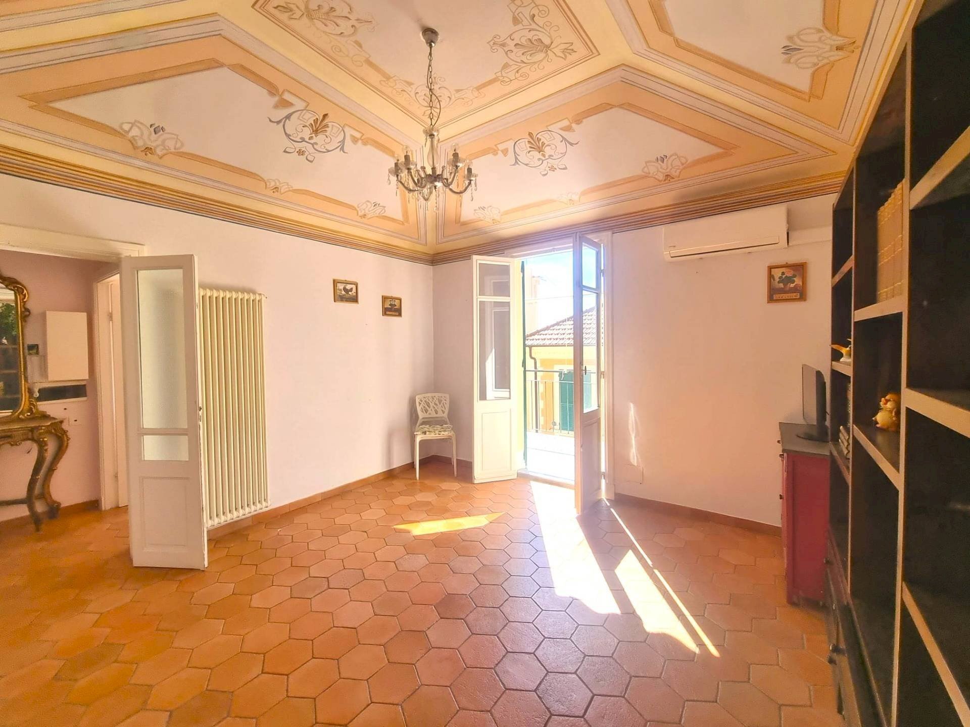 Foto 2 - Trilocale Via Colombo
 
47, Finale Ligure - foto 2