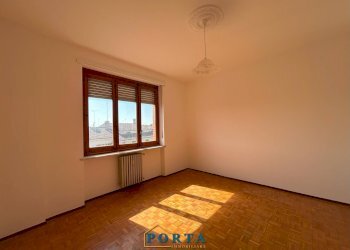 Foto 3 - Trilocale Viale Vittorio Veneto
 
35F, Carrù - foto 3