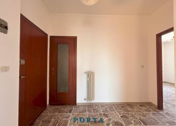 Foto 12 - Trilocale Viale Vittorio Veneto
 
35F, Carrù - foto 12