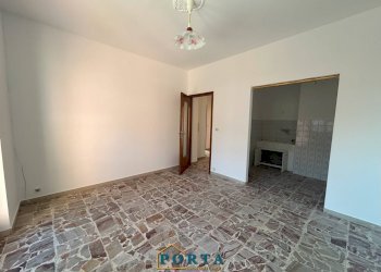 Foto 18 - Trilocale Viale Vittorio Veneto
 
35F, Carrù - foto 18