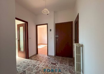 Foto 21 - Trilocale Viale Vittorio Veneto
 
35F, Carrù - foto 21