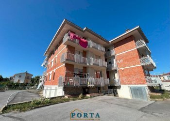 Foto 28 - Trilocale Viale Vittorio Veneto
 
35F, Carrù - foto 28