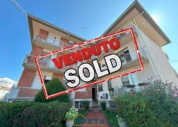 Foto 1 - Trilocale Viale Vittorio Veneto
 
35F, Carrù - foto 1