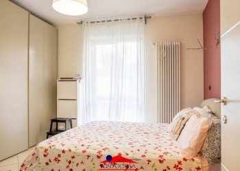 Camera da letto - Bilocale via Donatori di Sangue, 4, Villafalletto - foto 13