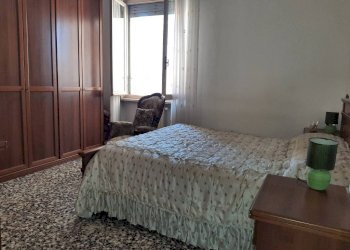Camera da letto - Quadrilocale via Nizza, 219, Acqui Terme - foto 10