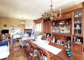 Sala da pranzo - Villa a Schiera Borgata Meinà, 16, Rubiana - foto 18