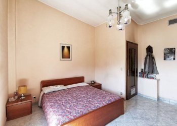 Camera da letto - Villa a Schiera Borgata Meinà, 16, Rubiana - foto 27