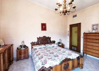 Camera da letto - Villa a Schiera Borgata Meinà, 16, Rubiana - foto 35