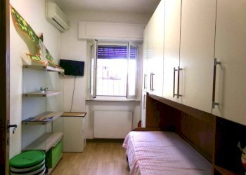 Camera da letto - Trilocale viale delle Nereidi, 2, Anzio - foto 25