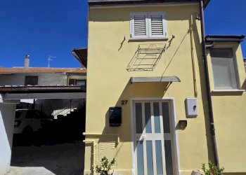 Townhouse Via Brecciara, Pescara - photo 1