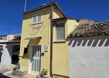 Townhouse Via Brecciara, Pescara - photo 20