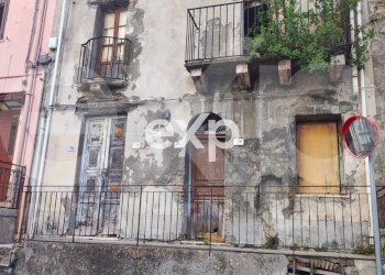 Casa indipendente Via Roma, Villafranca Tirrena - foto 1