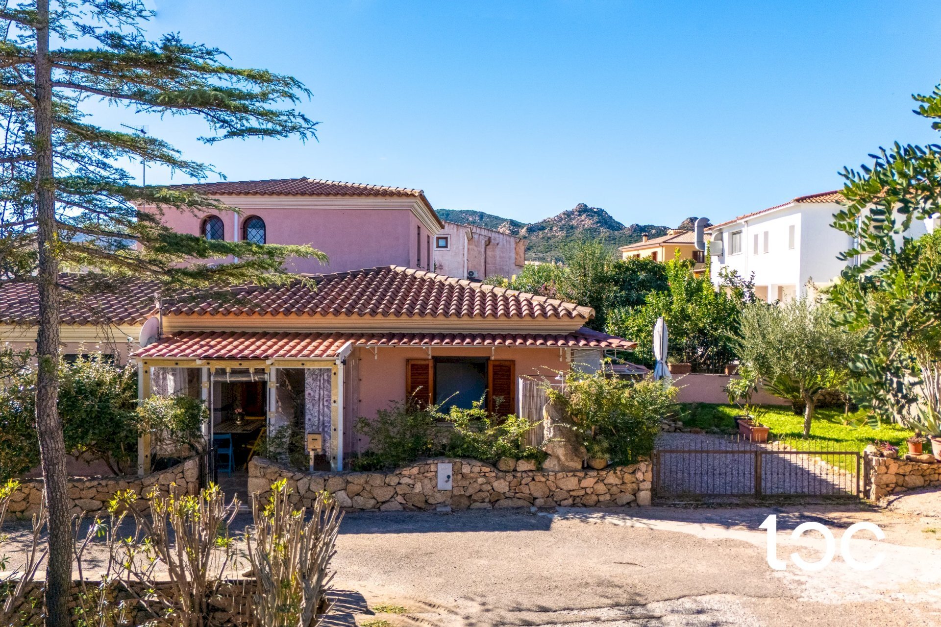 Villa a Schiera San Teodoro - foto 1