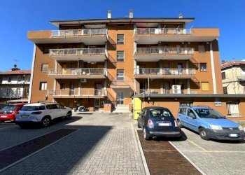 Quadrilocale Via circonvallazione, Ivrea - foto 1