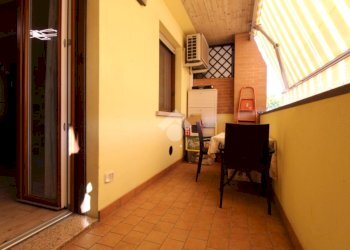 Three-room apartment Via Canale, Casalgrande - photo 1