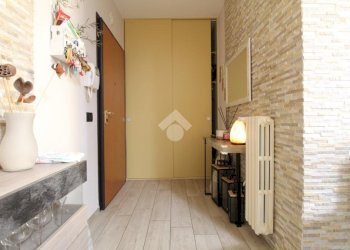 Three-room apartment Via Canale, Casalgrande - photo 9