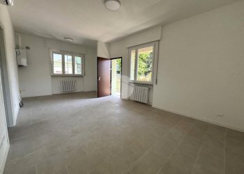 Three-room apartment Via Romagna, Opera - photo 4