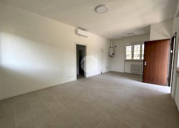 Three-room apartment Via Romagna, Opera - photo 5