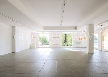 Foto 3 - Negozio Piazza Bresciani, Salò - foto 3