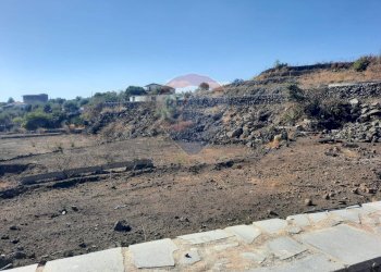 Vista delle montagne - Terreno agricolo contrada decima
 
snc, Belpasso - foto 1