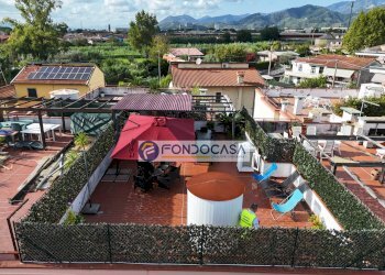 TERRAZZO - Appartamento Via san Giuseppe Vecchio, Massa - foto 4