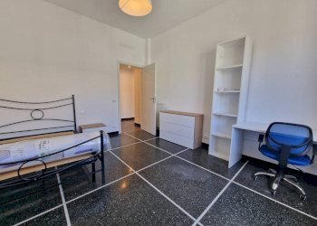Camera da letto - Non-buildable land via Gian Battista Gaulli, 8, Genova (neighborhood Marassi) - photo 18