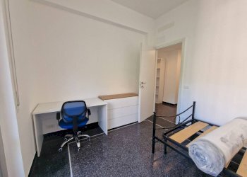 Camera da letto - Non-buildable land via Gian Battista Gaulli, 8, Genova (neighborhood Marassi) - photo 19
