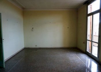 Camera da letto - Appartamento via Antonio Cantore, Genova (zona Sampierdarena) - foto 7