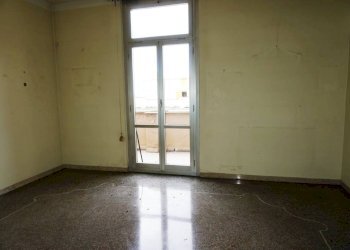 Camera da letto - Appartamento via Antonio Cantore, Genova (zona Sampierdarena) - foto 13