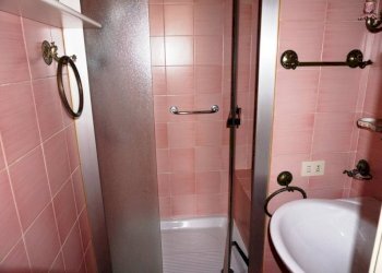 Bagno - Appartamento via Antonio Cantore, Genova (zona Sampierdarena) - foto 15