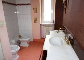 Bagno - Appartamento via Antonio Cantore, Genova (zona Sampierdarena) - foto 16