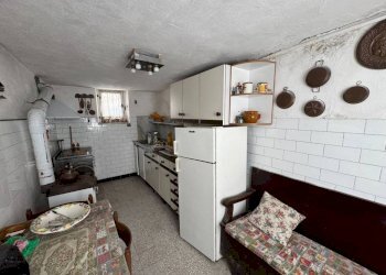 Cucina - Villa via Carpenara, Genova - foto 10