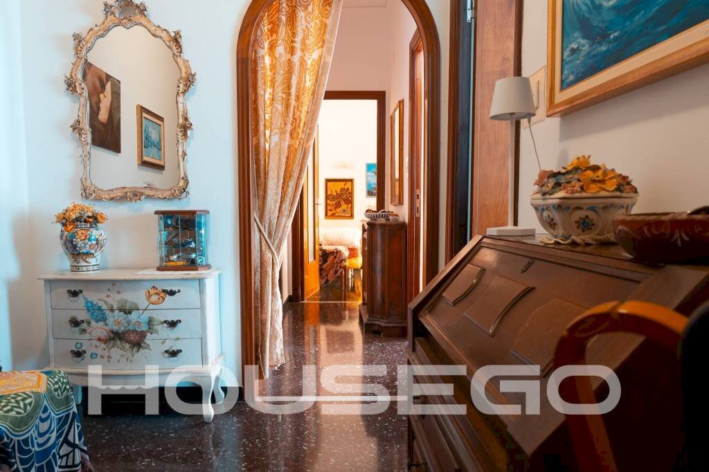 Corridoio - Two-room apartment via Giovanni Opisso, 76, Genova (neighborhood Pegli) - photo 2