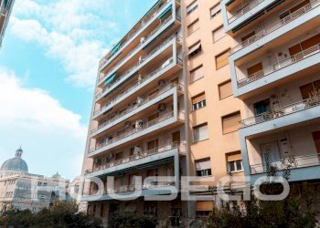 Facciata - Bilocale via Giovanni Opisso, 76, Genova (zona Pegli) - foto 31