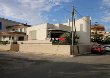 Villa Via Francesco Petrarca, Crispiano - foto 2