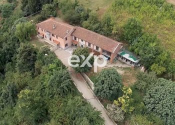 Casa indipendente Strada Santo Spirito, Asti - foto 1