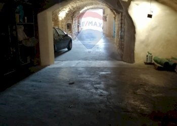 Parcheggio - Box Via Giuseppe Verdi
 
50, Monte Sant'Angelo - foto 10